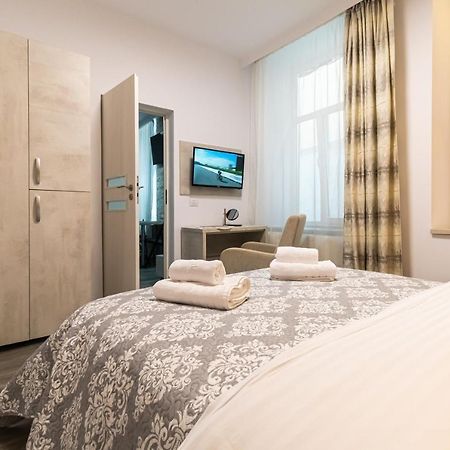 Okbrasov - Apartment & Studio In The Heart Of Old Town, Moments Away From The Black Church Exteriör bild